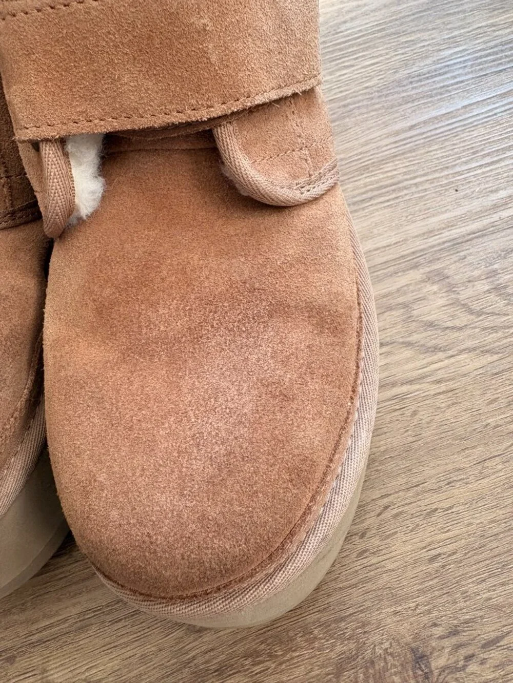 UGG ugg™ neumel